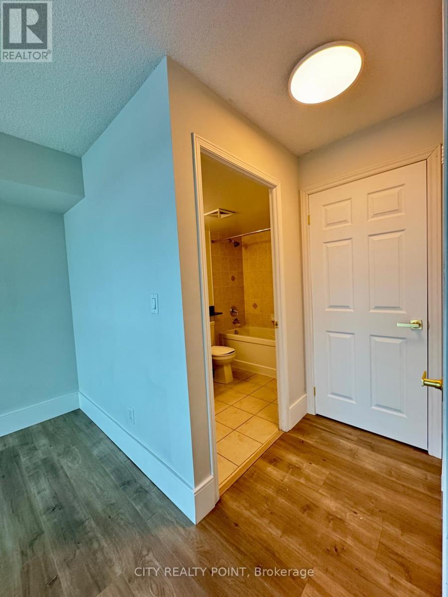 1809 - 4900 Glen Erin Drive, Mississauga, Ontario  L5M 7S2 - Photo 16 - W12534912