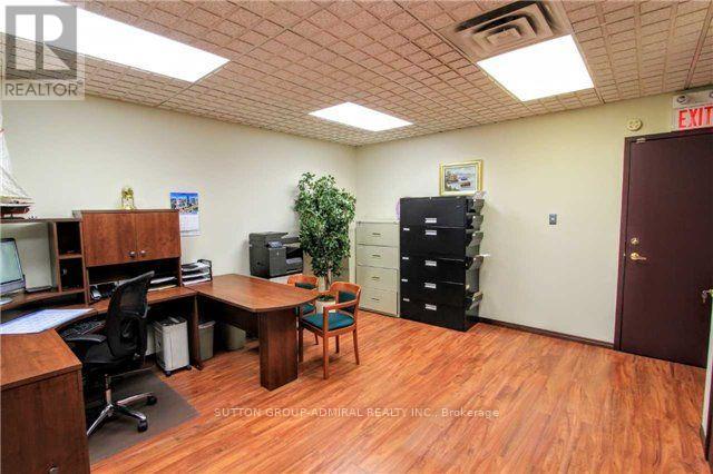 413 - 1280 Finch Avenue W, Toronto, Ontario  M3J 3K6 - Photo 2 - W12534916