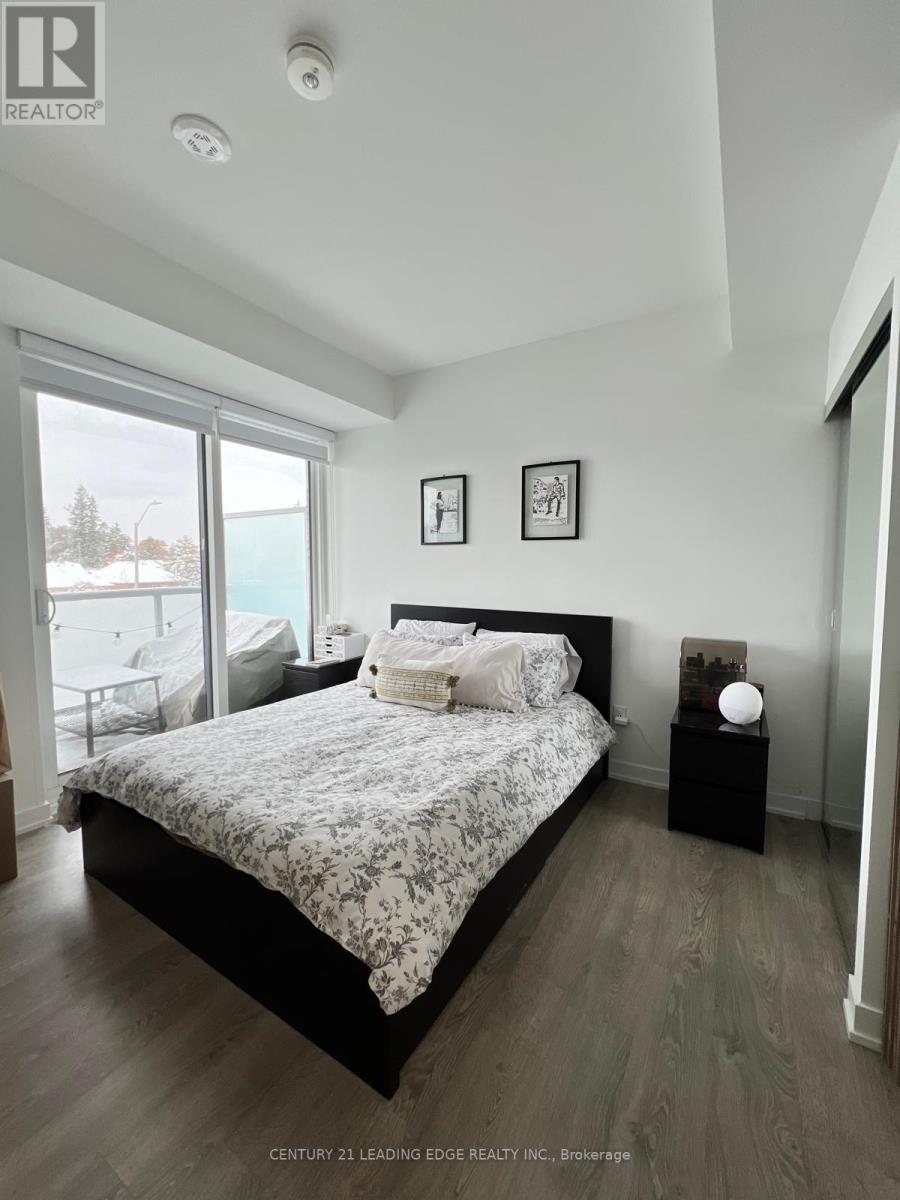 331 - 215 Lakeshore Road W, Mississauga, Ontario  L5H 0A7 - Photo 14 - W12534826