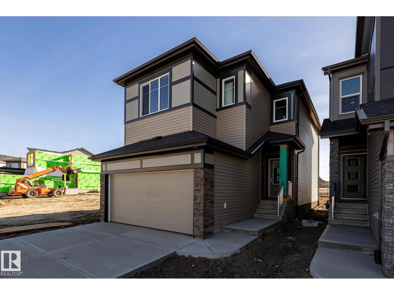 2631 5 AV SW, Edmonton, Alberta