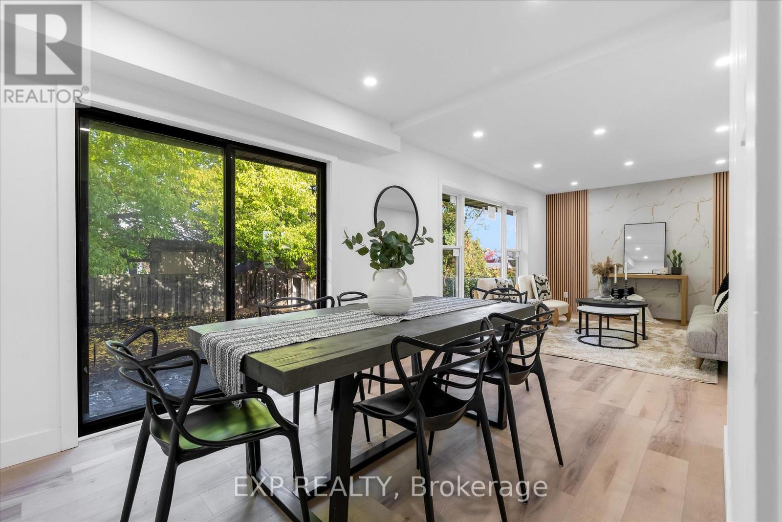 39 Grandfield Street, Hamilton, Ontario  L8T 2H1 - Photo 4 - X12534816