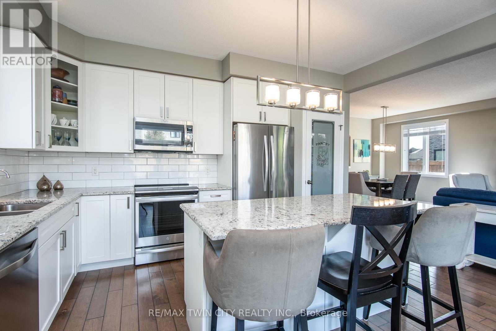 597 Sundew Drive, Waterloo, Ontario  N2V 0B9 - Photo 13 - X12534906