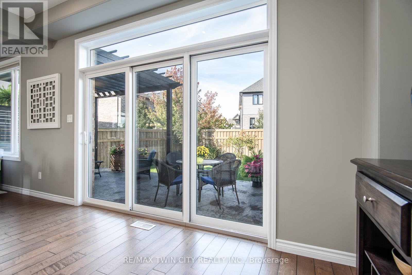 597 Sundew Drive, Waterloo, Ontario  N2V 0B9 - Photo 15 - X12534906