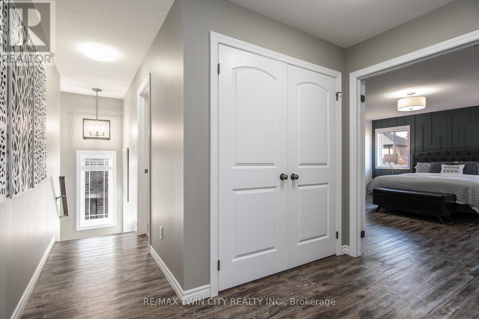 597 Sundew Drive, Waterloo, Ontario  N2V 0B9 - Photo 18 - X12534906