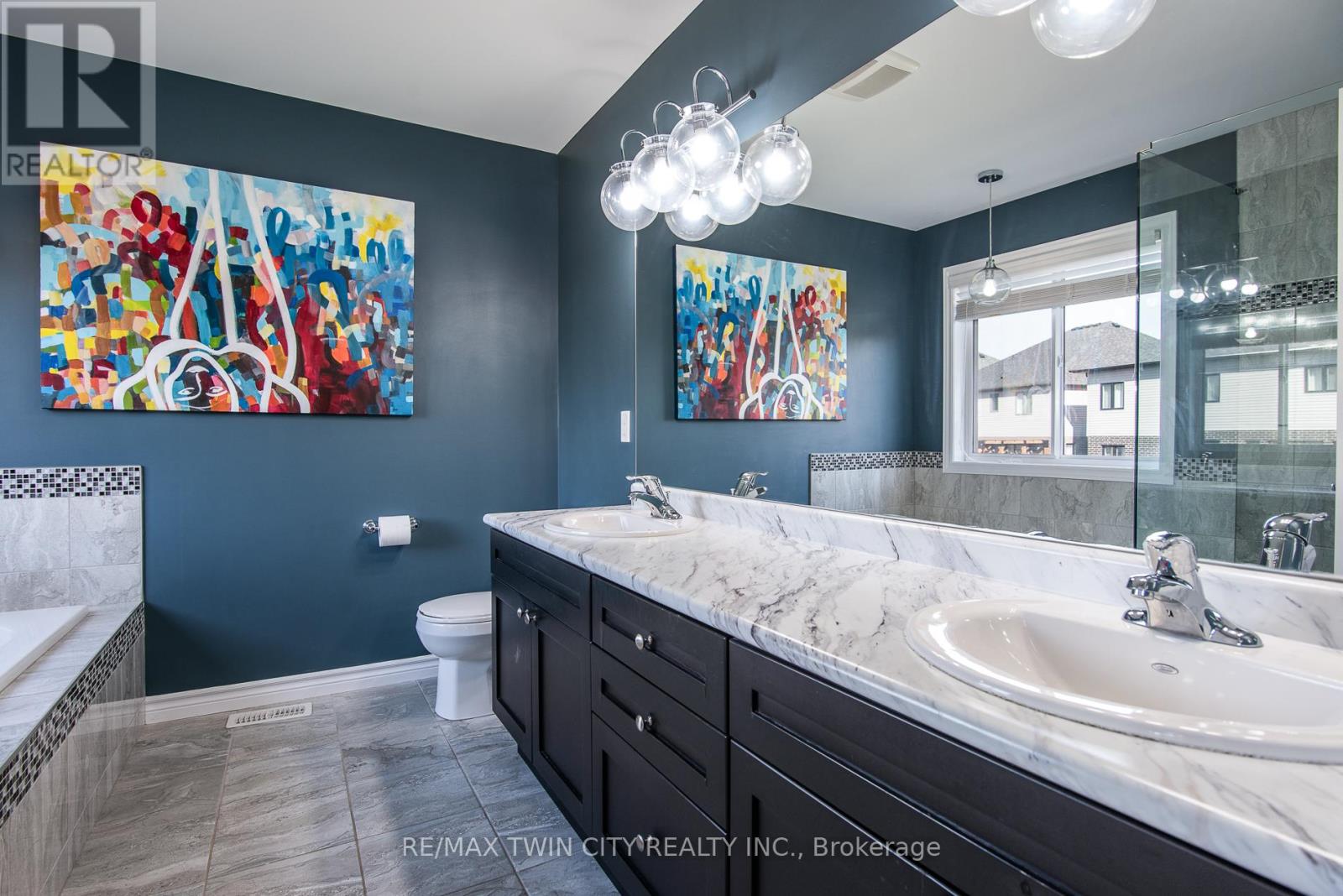 597 Sundew Drive, Waterloo, Ontario  N2V 0B9 - Photo 22 - X12534906