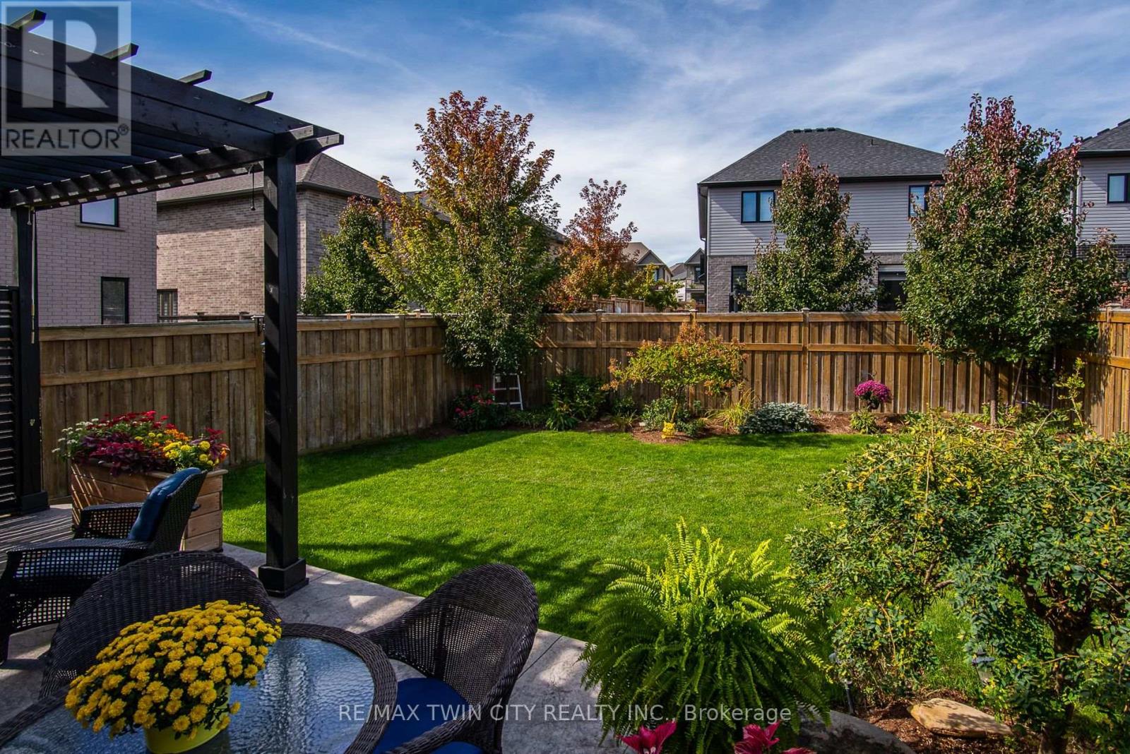 597 Sundew Drive, Waterloo, Ontario  N2V 0B9 - Photo 43 - X12534906