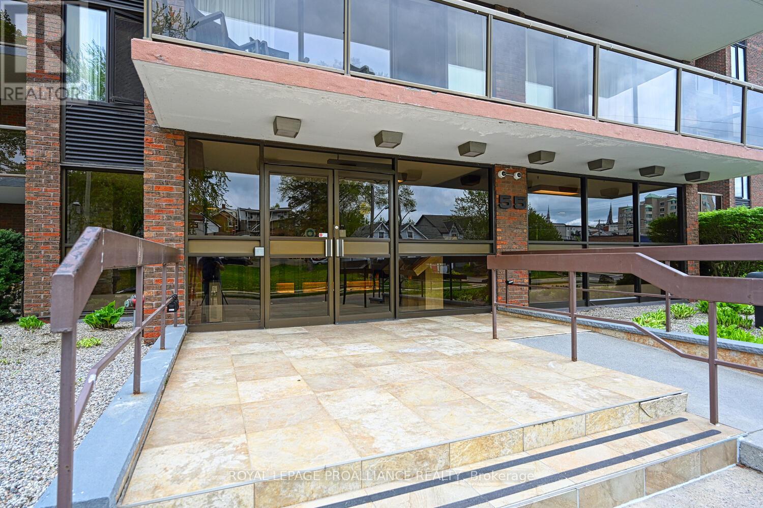 101 - 55 Water Street E, Brockville, Ontario  K6V 1A3 - Photo 6 - X12534946