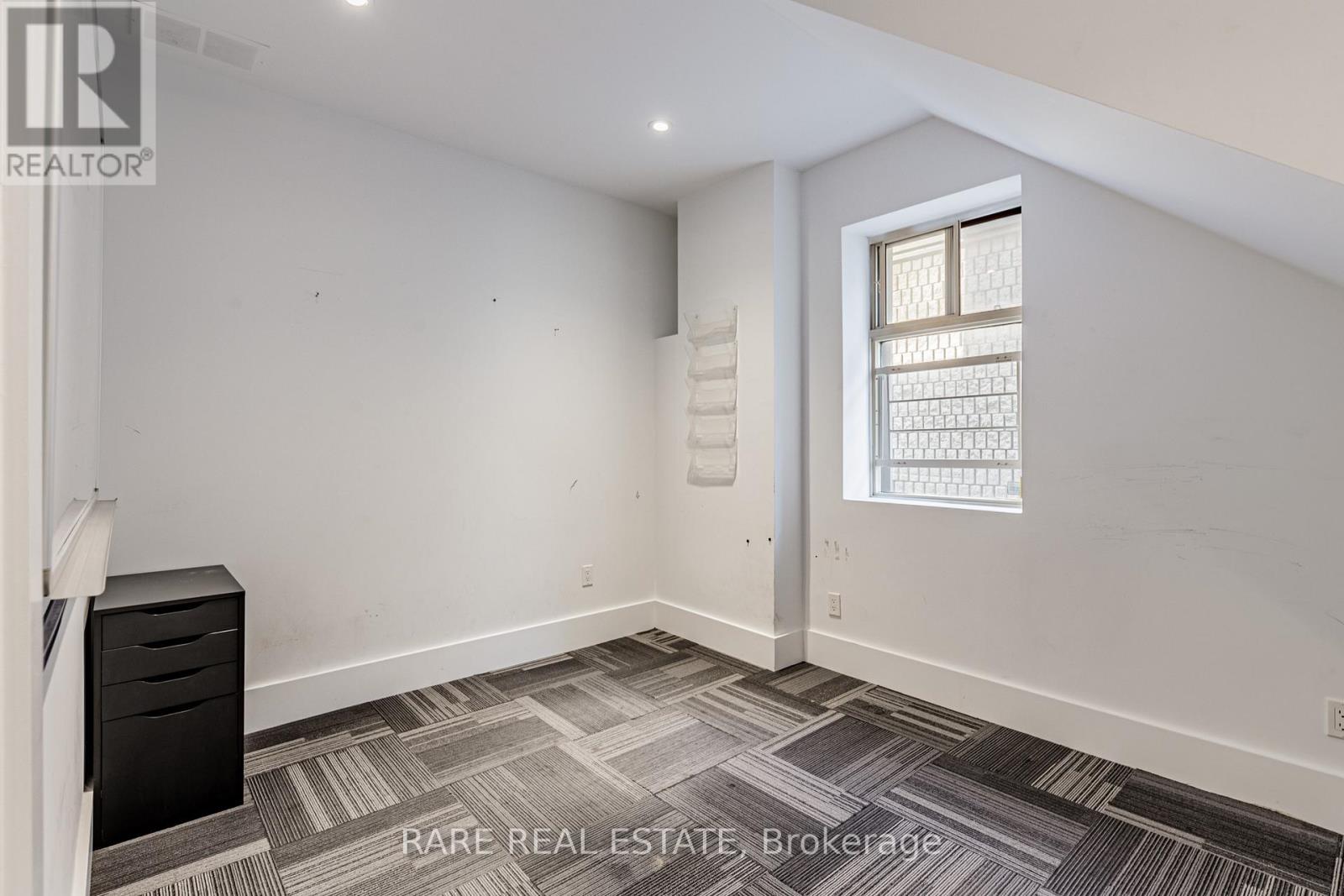 Main - 44 Laird Drive, Toronto, Ontario  M4G 3T2 - Photo 15 - C12533786