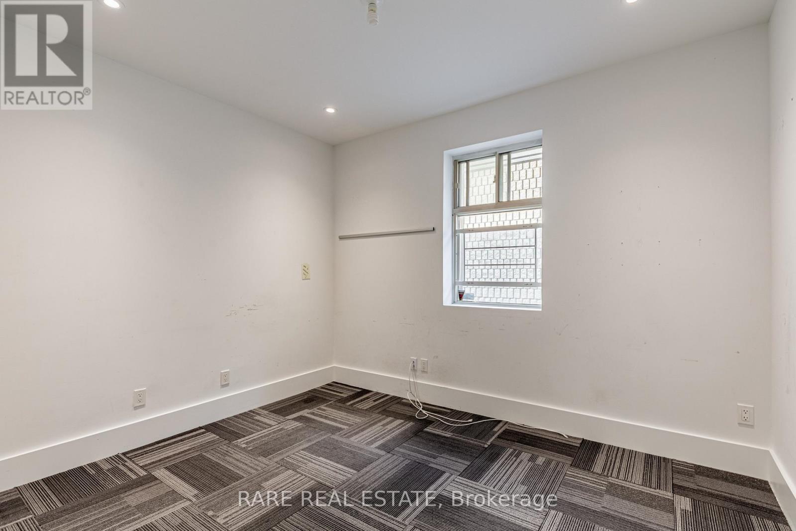 Main - 44 Laird Drive, Toronto, Ontario  M4G 3T2 - Photo 8 - C12533786