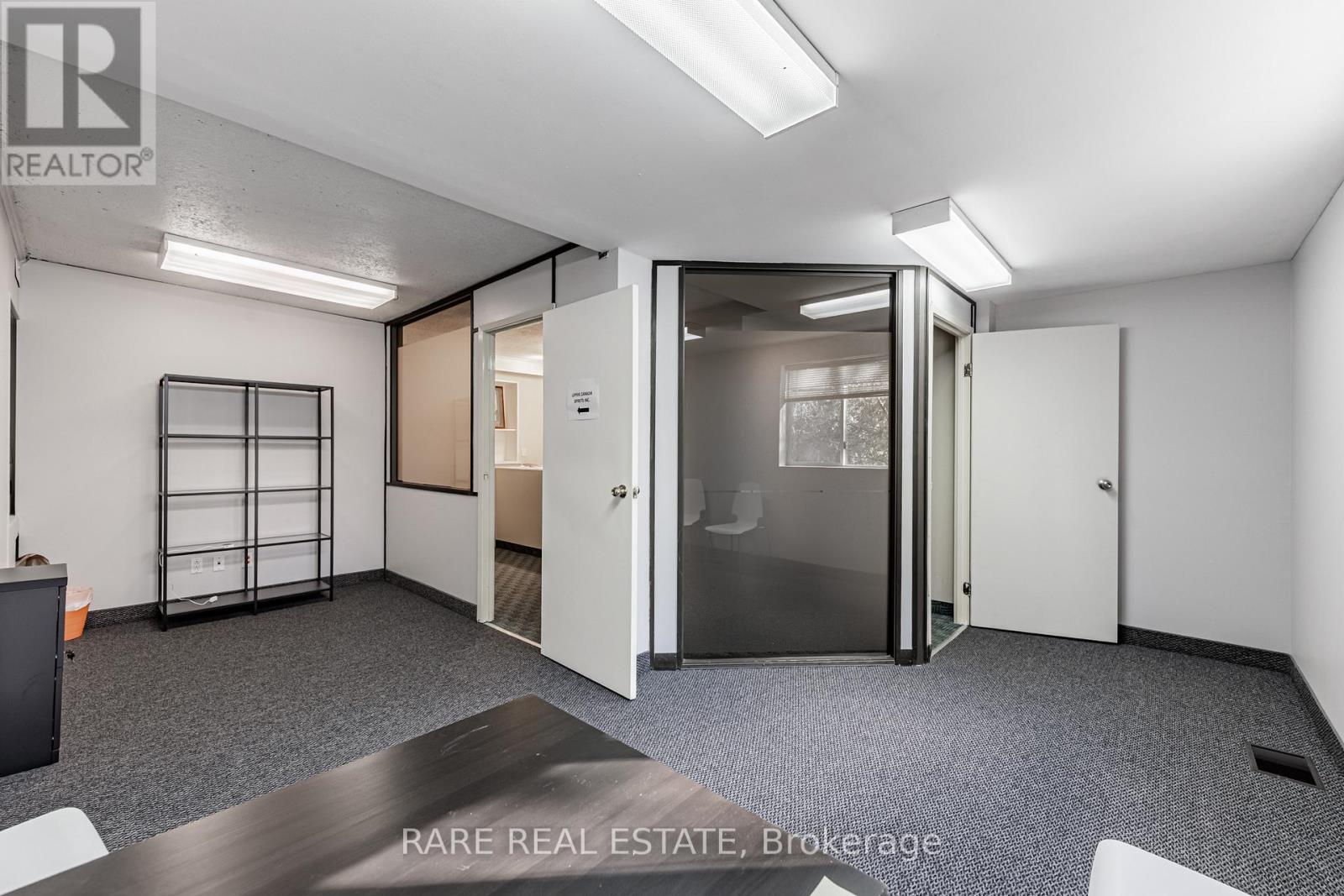 2nd Floor - 44 Laird Drive, Toronto, Ontario  M4G 3T2 - Photo 18 - C12533788