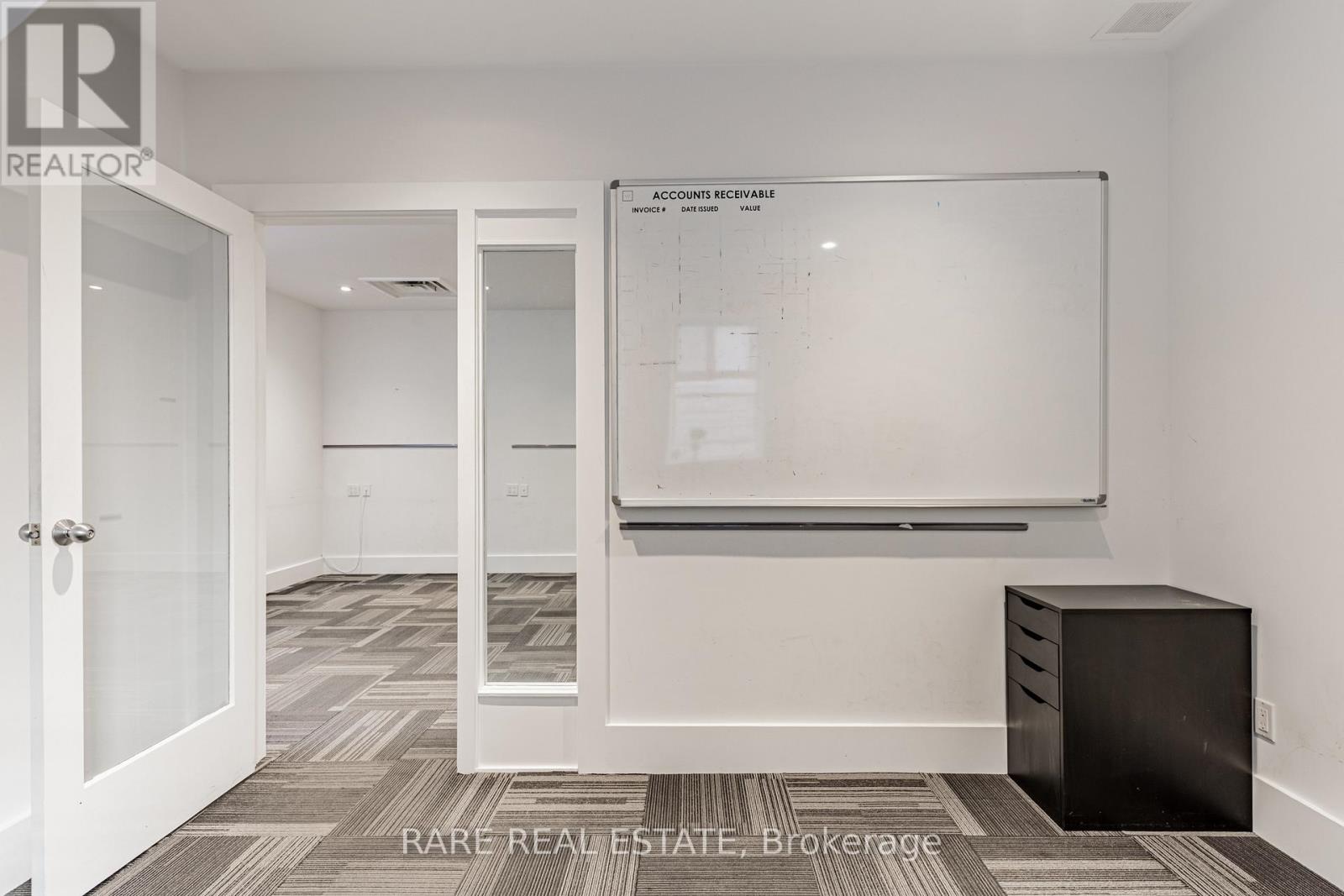 2nd Floor - 44 Laird Drive, Toronto, Ontario  M4G 3T2 - Photo 20 - C12533788