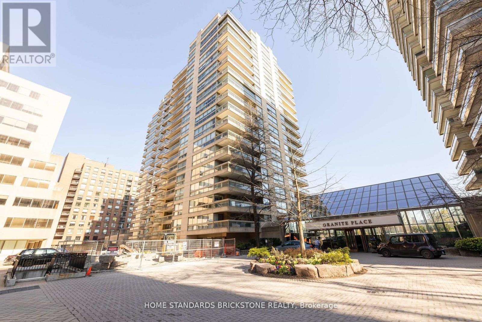 805 - 61 St Clair Avenue W, Toronto, Ontario  M4V 2Y8 - Photo 43 - C12534972