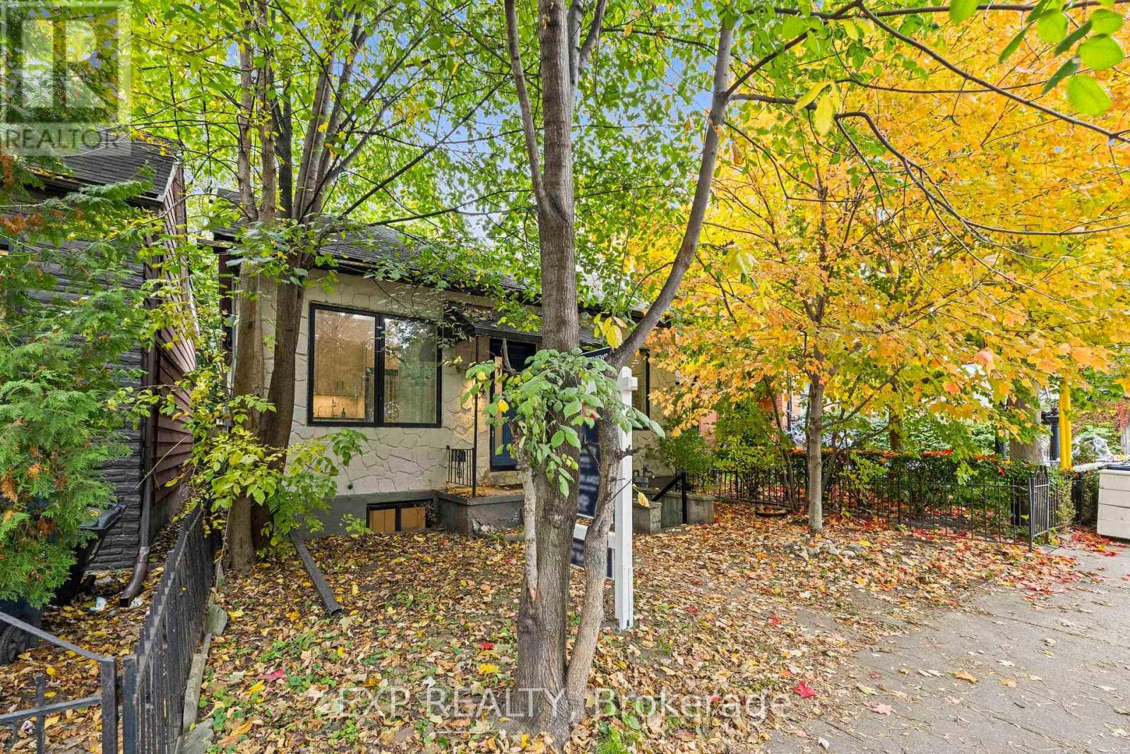 14 Audley Avenue, Toronto, Ontario  M4M 1P6 - Photo 3 - E12534940