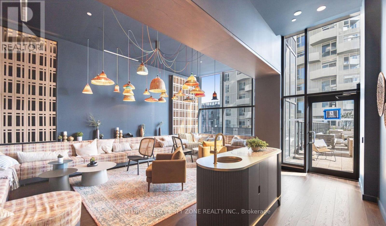 2130 - 498 Caldari Road, Vaughan, Ontario  L4K 0R6 - Photo 2 - N12533868