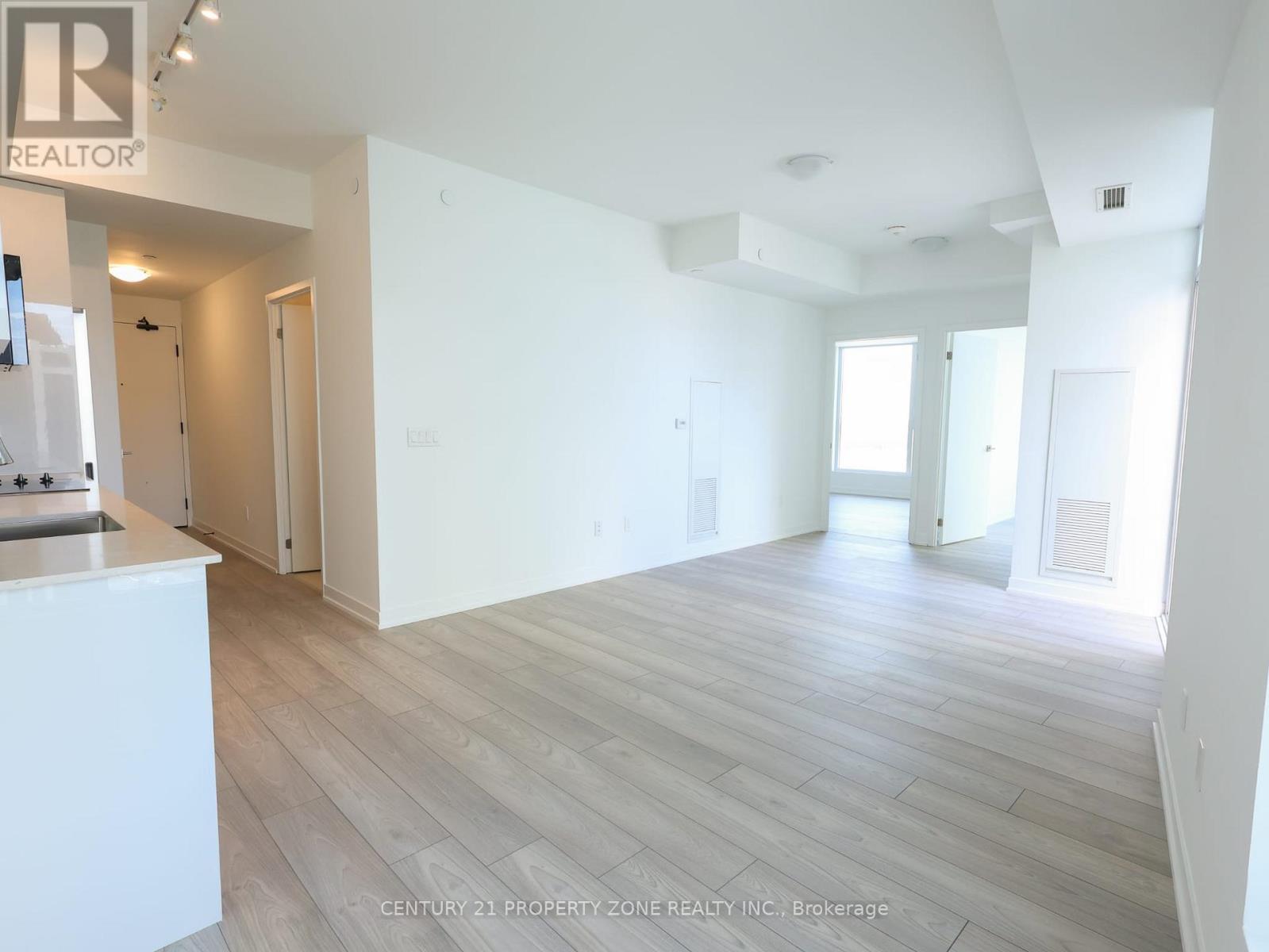 2130 - 498 Caldari Road, Vaughan, Ontario  L4K 0R6 - Photo 6 - N12533868