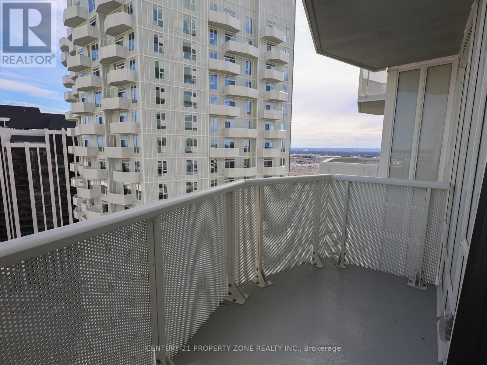 2130 - 498 Caldari Road, Vaughan, Ontario  L4K 0R6 - Photo 9 - N12533868