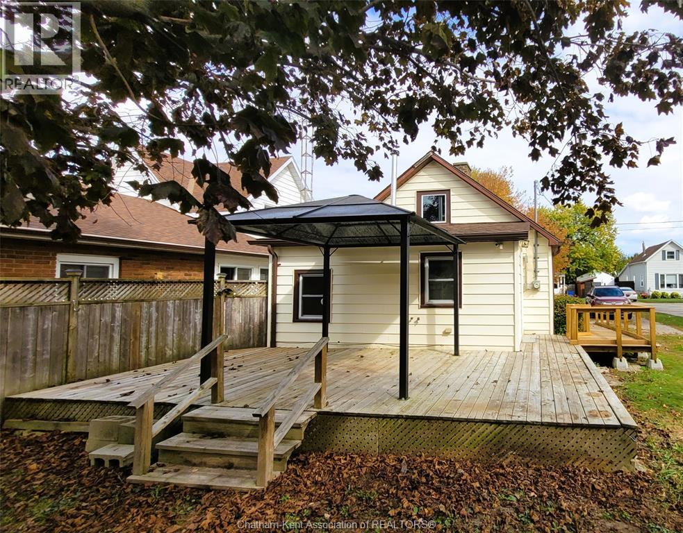 533 Creek Street, Wallaceburg, Ontario N8A 4C7 - Photo 16 - 25026206