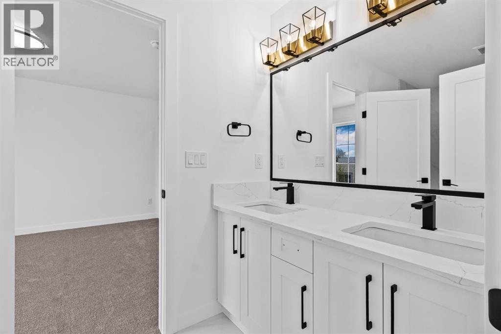 8 Ranchers Meadows, Okotoks, Alberta  T1S 0P5 - Photo 35 - A2228392