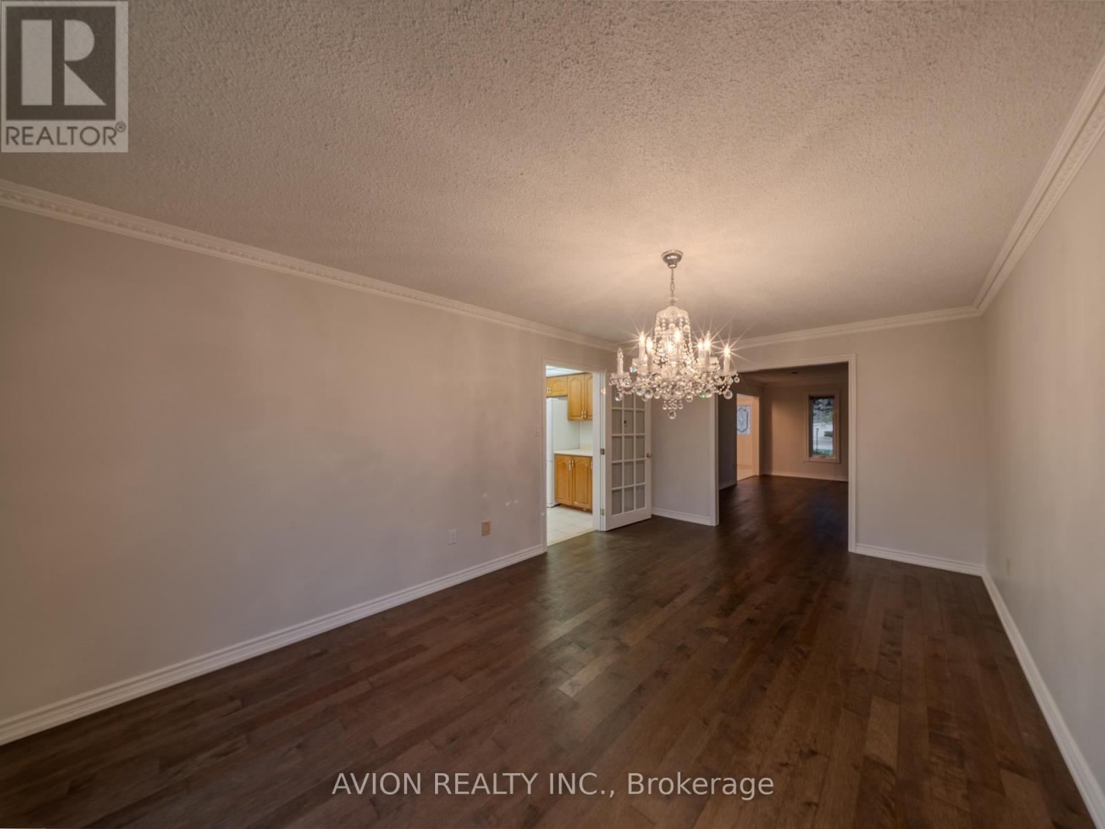103 Spadina Road, Richmond Hill, Ontario  L4B 2Y9 - Photo 11 - N12534938