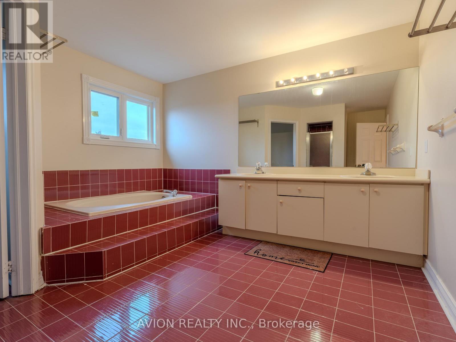 103 Spadina Road, Richmond Hill, Ontario  L4B 2Y9 - Photo 20 - N12534938