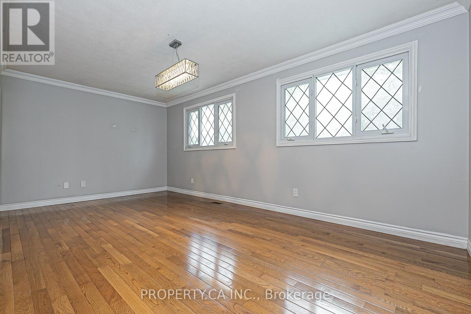 310 Primrose Lane, Newmarket, Ontario  L3Y 5Y9 - Photo 16 - N12534984