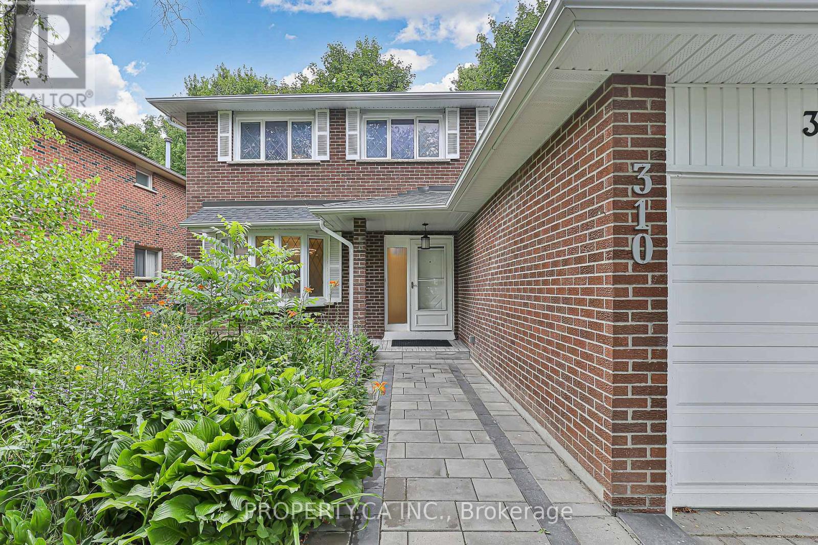 310 Primrose Lane, Newmarket, Ontario  L3Y 5Y9 - Photo 2 - N12534984