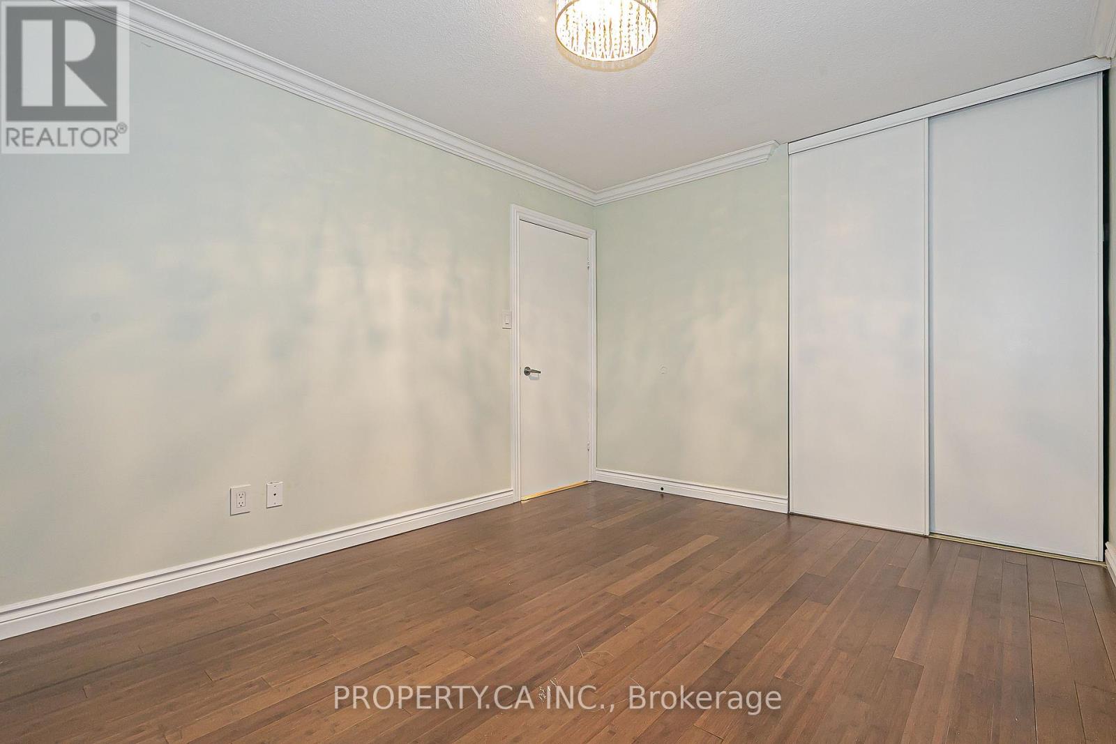 310 Primrose Lane, Newmarket, Ontario  L3Y 5Y9 - Photo 21 - N12534984