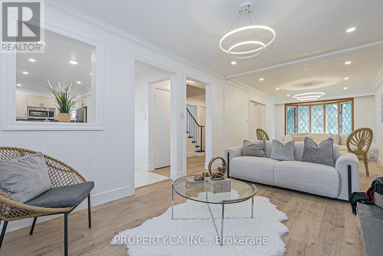 310 Primrose Lane, Newmarket, Ontario  L3Y 5Y9 - Photo 7 - N12534984