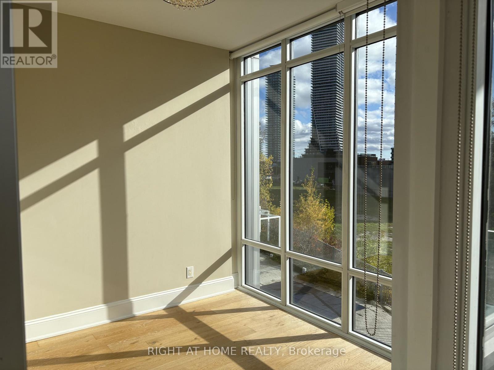 205 - 88 Park Lawn Road, Toronto, Ontario  M8Y 0B5 - Photo 12 - W12534932