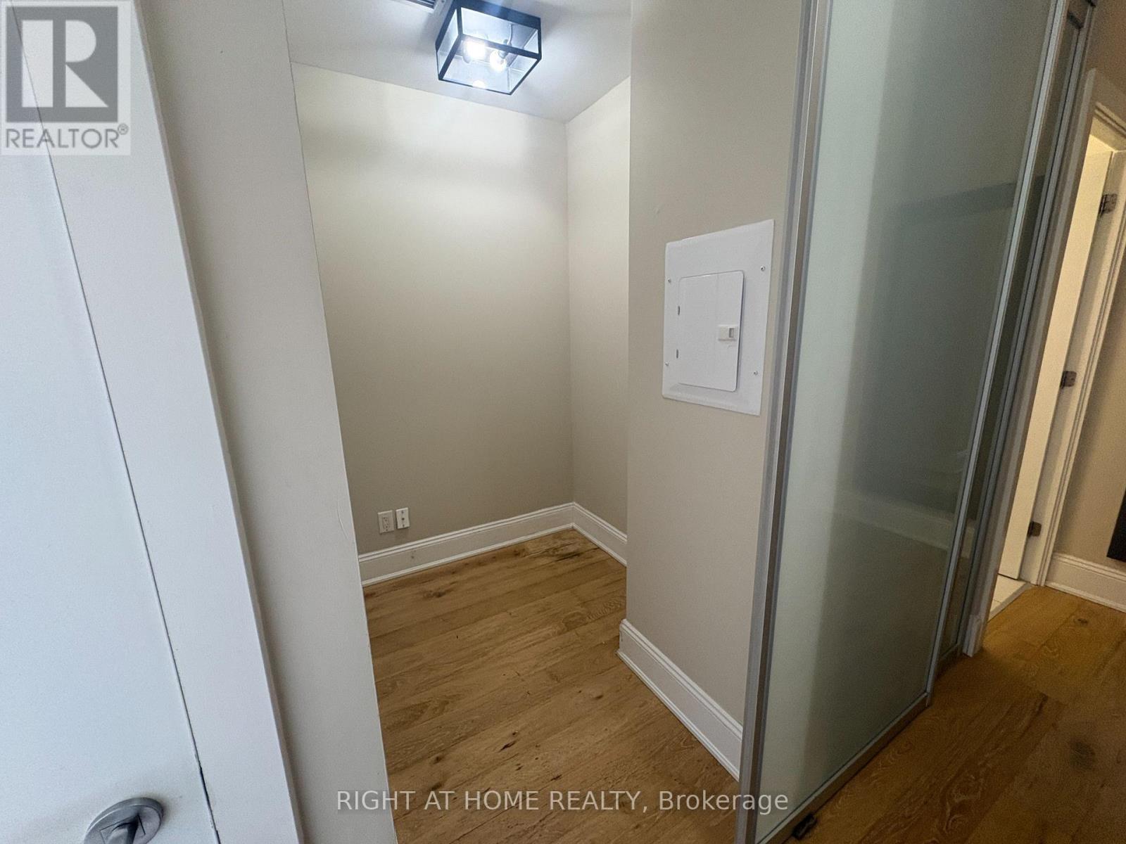 205 - 88 Park Lawn Road, Toronto, Ontario  M8Y 0B5 - Photo 17 - W12534932