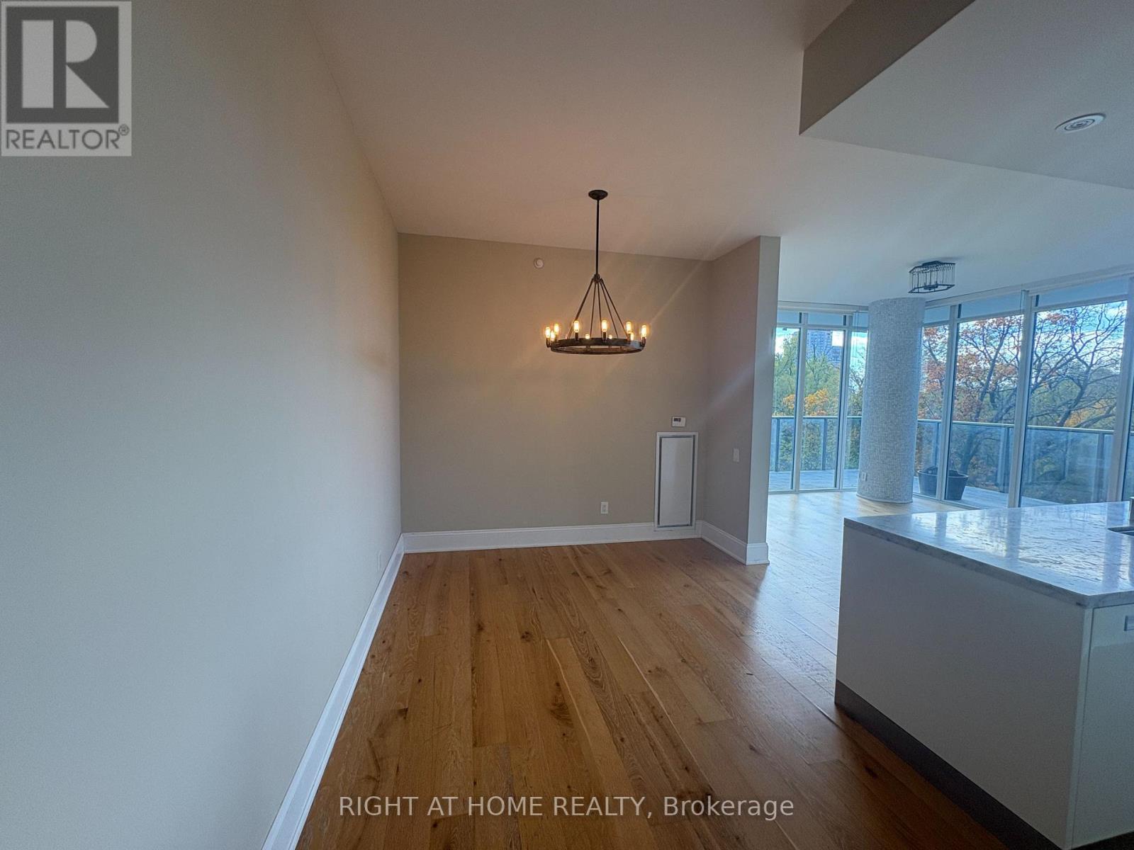 205 - 88 Park Lawn Road, Toronto, Ontario  M8Y 0B5 - Photo 3 - W12534932