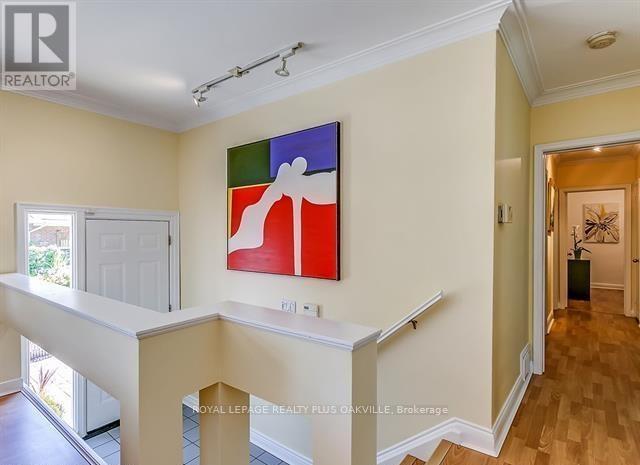 186 Tweedsdale Crescent, Oakville, Ontario  L6L 4P7 - Photo 13 - W12534944