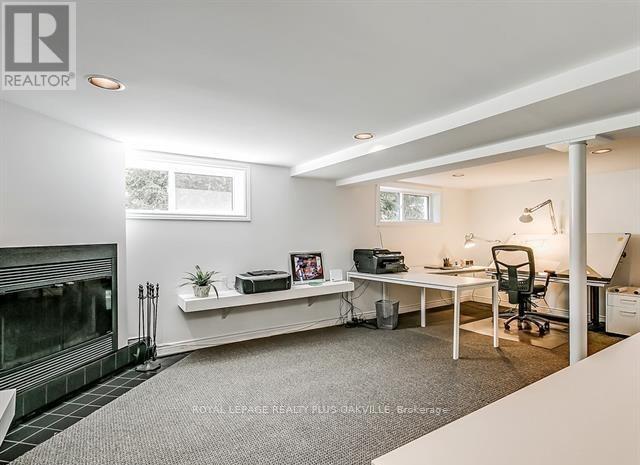 186 Tweedsdale Crescent, Oakville, Ontario  L6L 4P7 - Photo 28 - W12534944