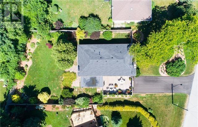 186 Tweedsdale Crescent, Oakville, Ontario  L6L 4P7 - Photo 32 - W12534944