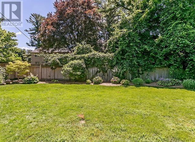 186 Tweedsdale Crescent, Oakville, Ontario  L6L 4P7 - Photo 34 - W12534944