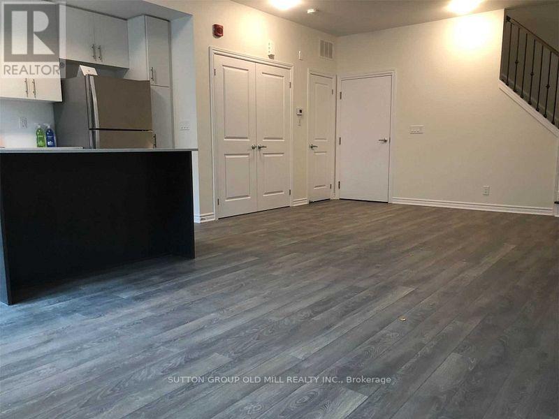 34 - 100 Long Branch Avenue, Toronto, Ontario  M8W 0C1 - Photo 4 - W12534964