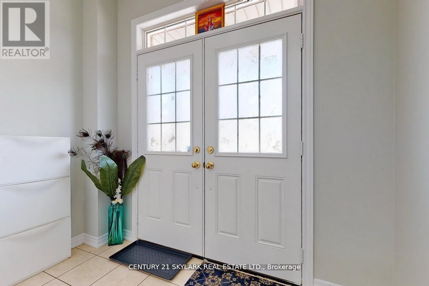 14 Mission Ridge Trail, Brampton, Ontario  L6P 0B5 - Photo 2 - W12534996