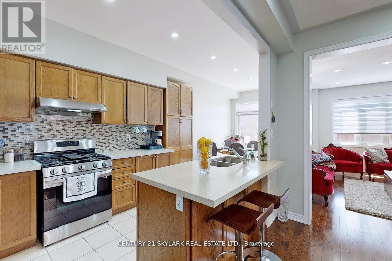 14 Mission Ridge Trail, Brampton, Ontario  L6P 0B5 - Photo 6 - W12534996