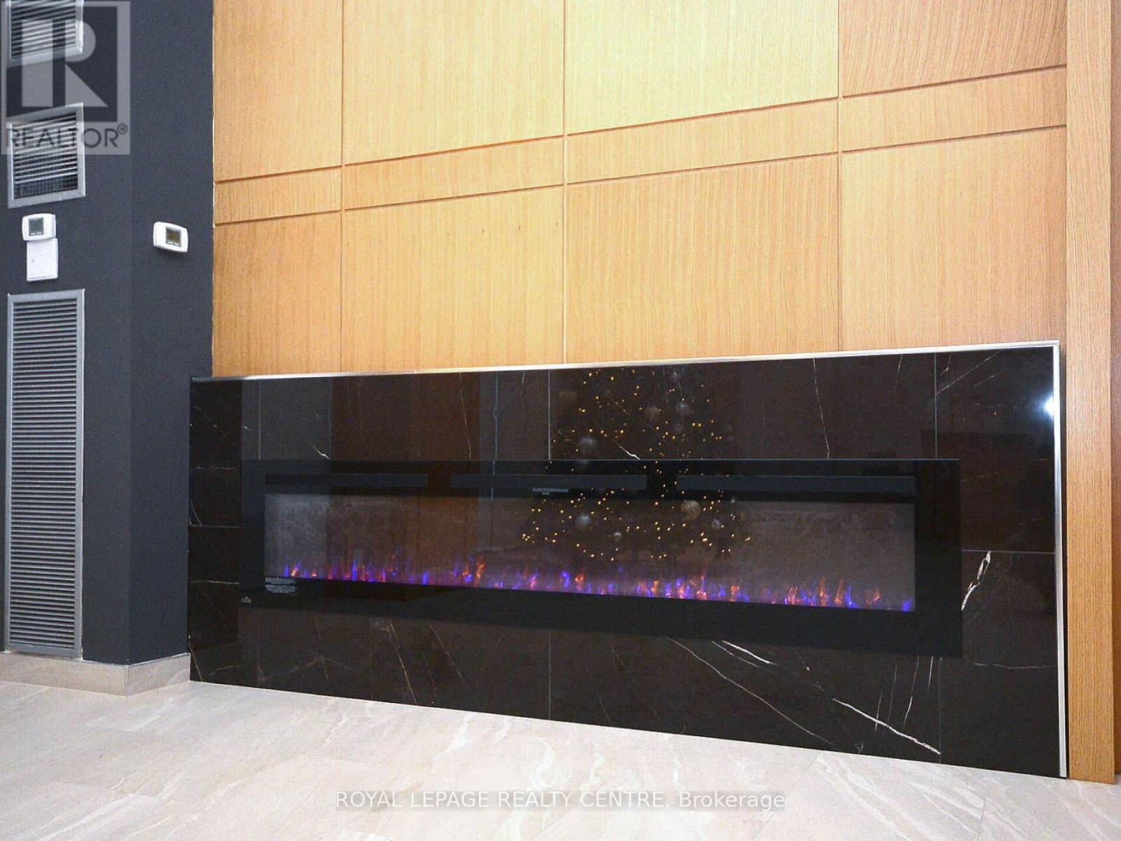 1604 - 3590 Kaneff Crescent W, Mississauga, Ontario  L5A 3X3 - Photo 4 - W12535000