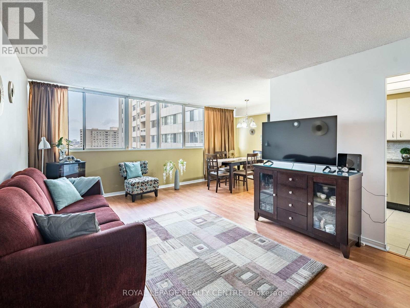 1604 - 3590 Kaneff Crescent W, Mississauga, Ontario  L5A 3X3 - Photo 5 - W12535000