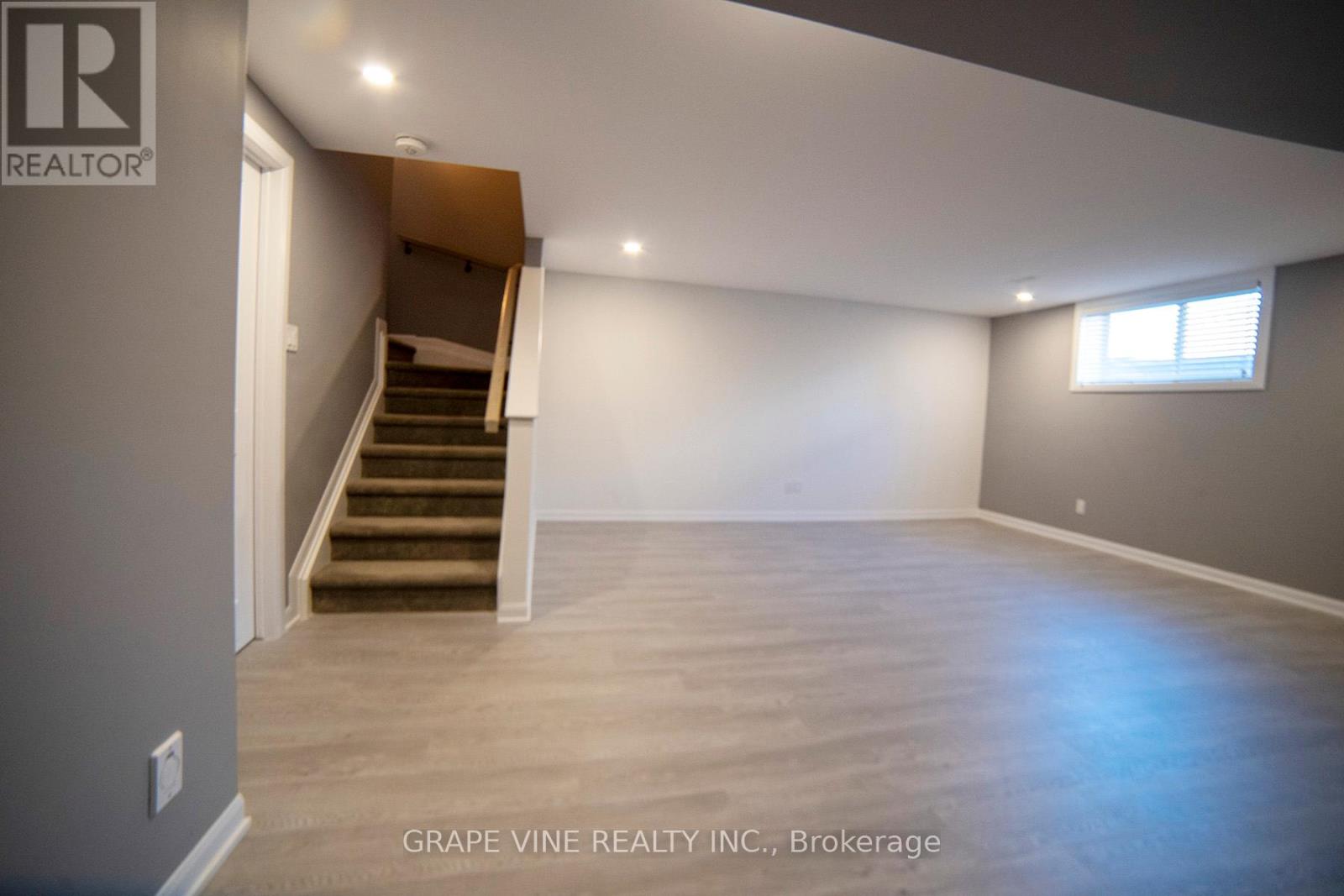 2057 Caltra Crescent, Ottawa, Ontario  K2J 6V4 - Photo 42 - X12450433