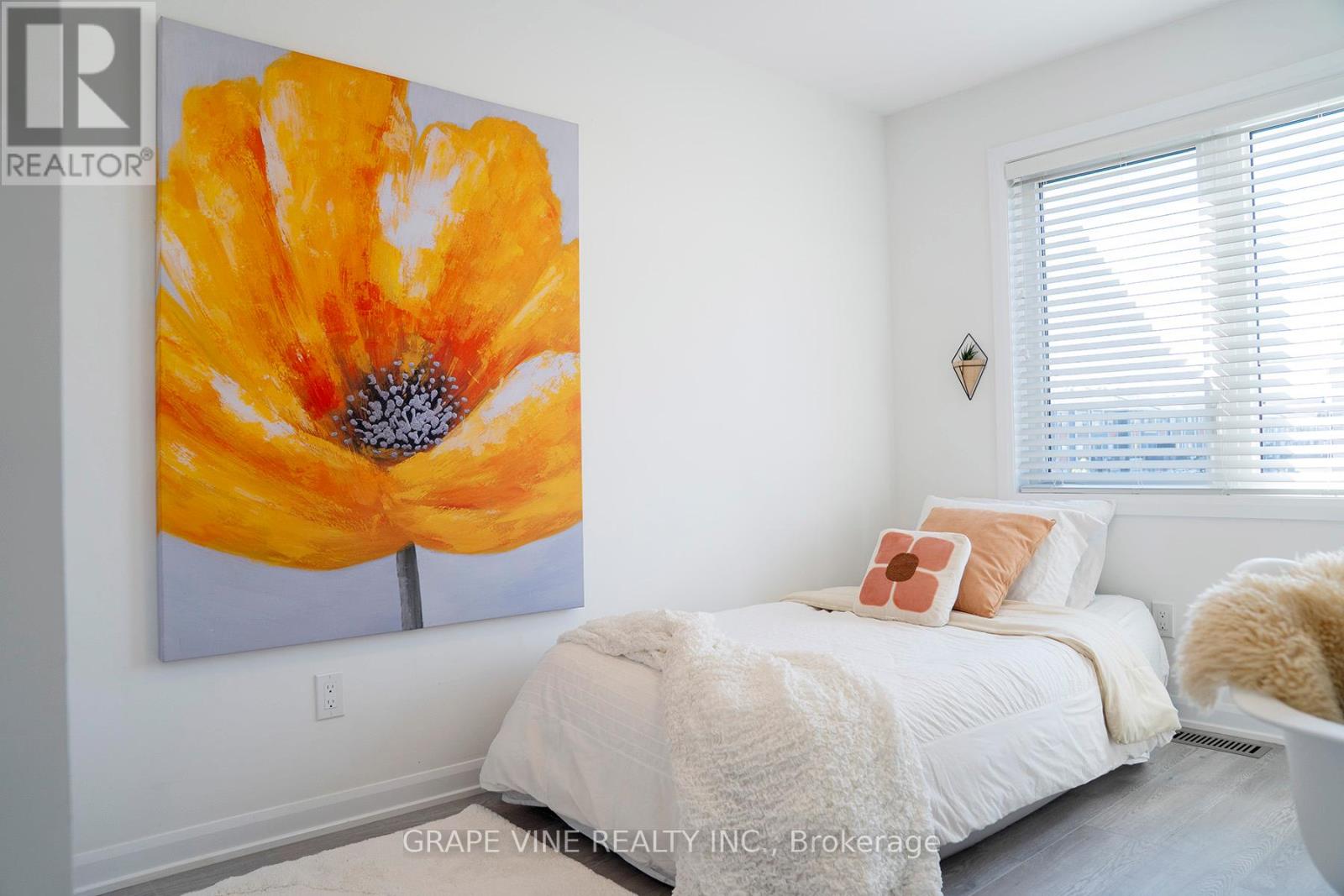 2057 Caltra Crescent, Ottawa, Ontario  K2J 6V4 - Photo 36 - X12450433