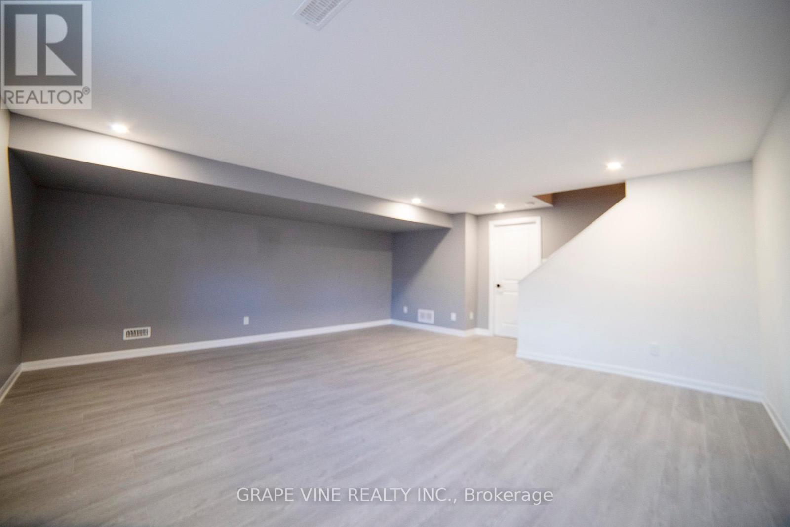 2057 Caltra Crescent, Ottawa, Ontario  K2J 6V4 - Photo 43 - X12450433