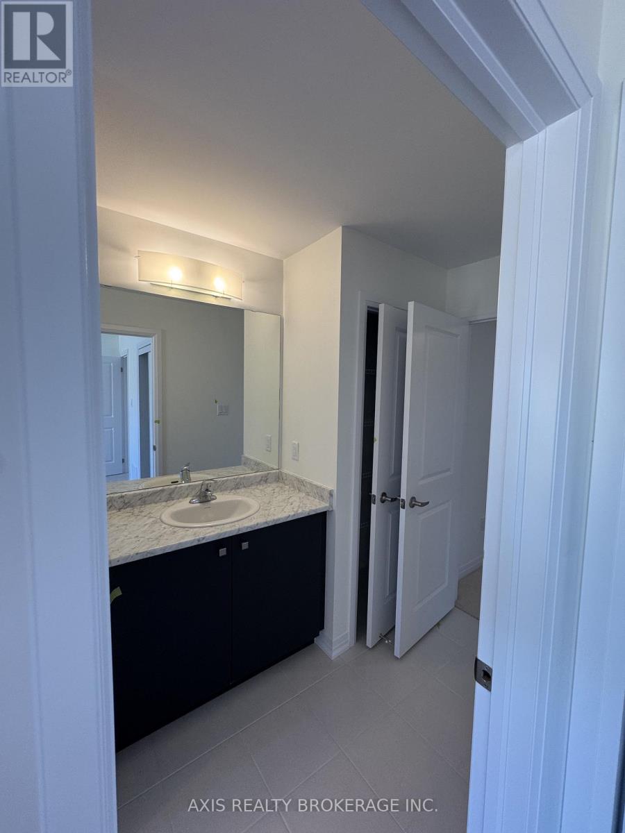 19 Cresthaven Heights, Thorold, Ontario  L2V 0N9 - Photo 10 - X12534990