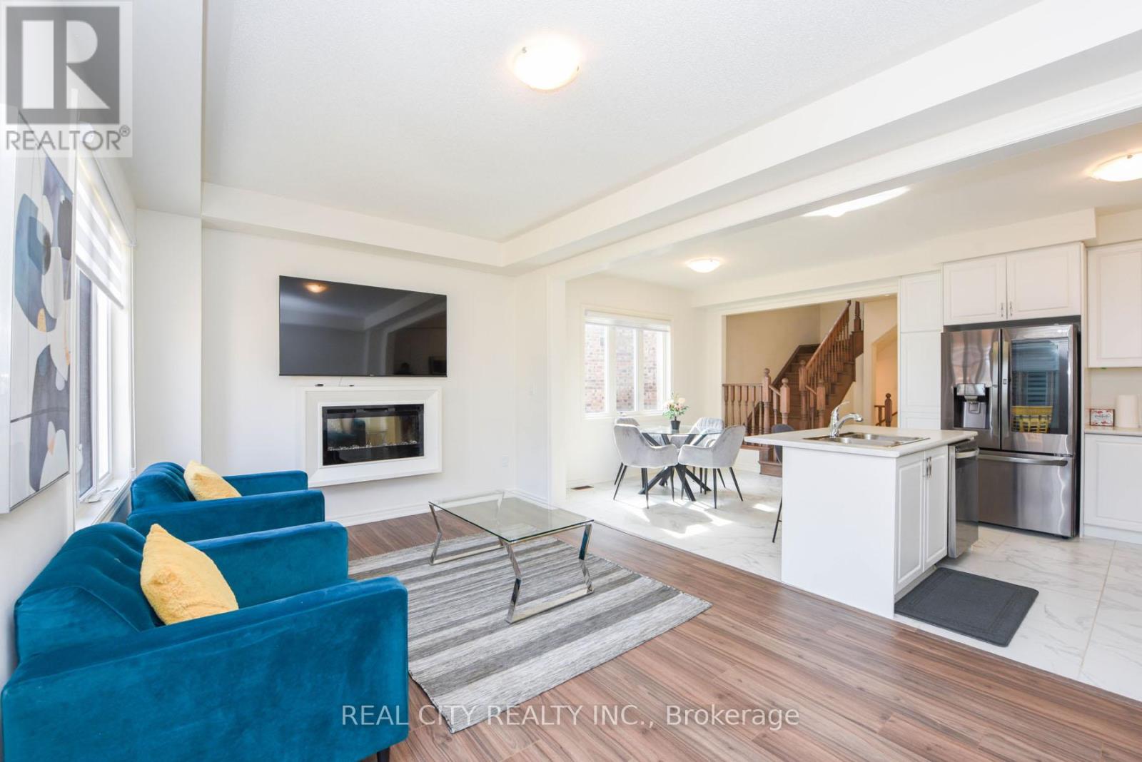 38 Silver Meadow Gardens, Hamilton, Ontario  L8B 1Z4 - Photo 19 - X12534998