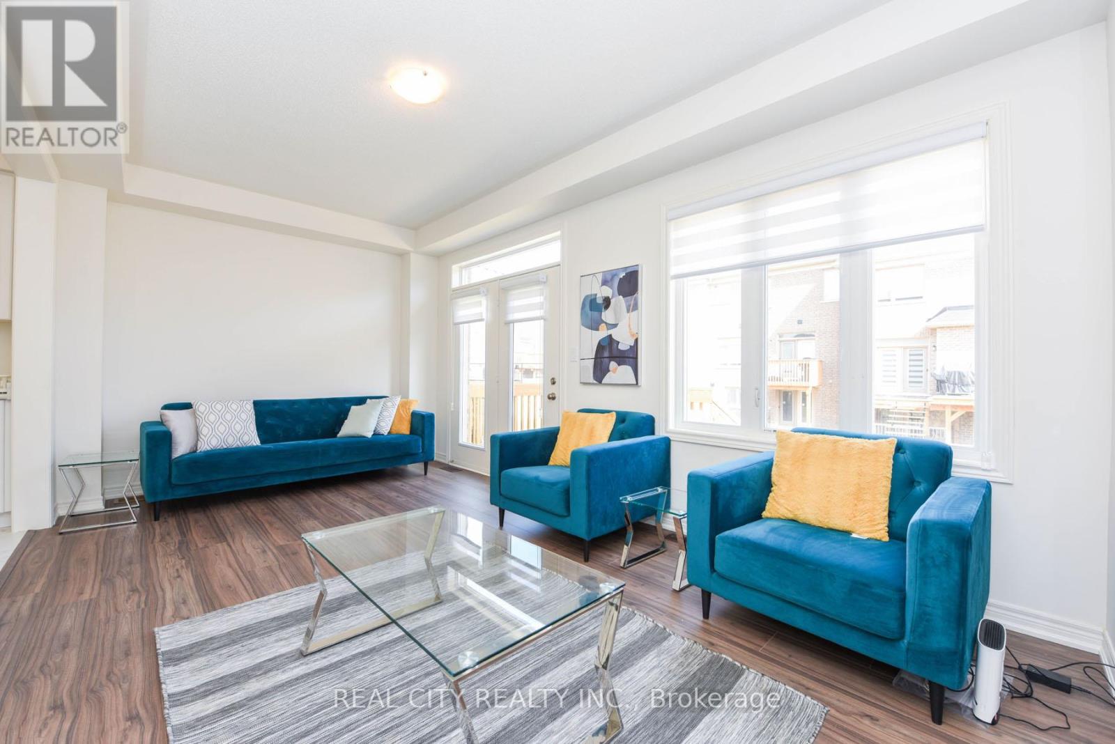 38 Silver Meadow Gardens, Hamilton, Ontario  L8B 1Z4 - Photo 20 - X12534998