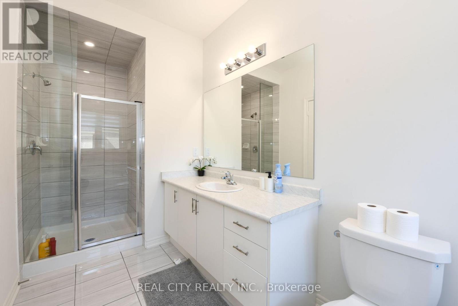 38 Silver Meadow Gardens, Hamilton, Ontario  L8B 1Z4 - Photo 34 - X12534998