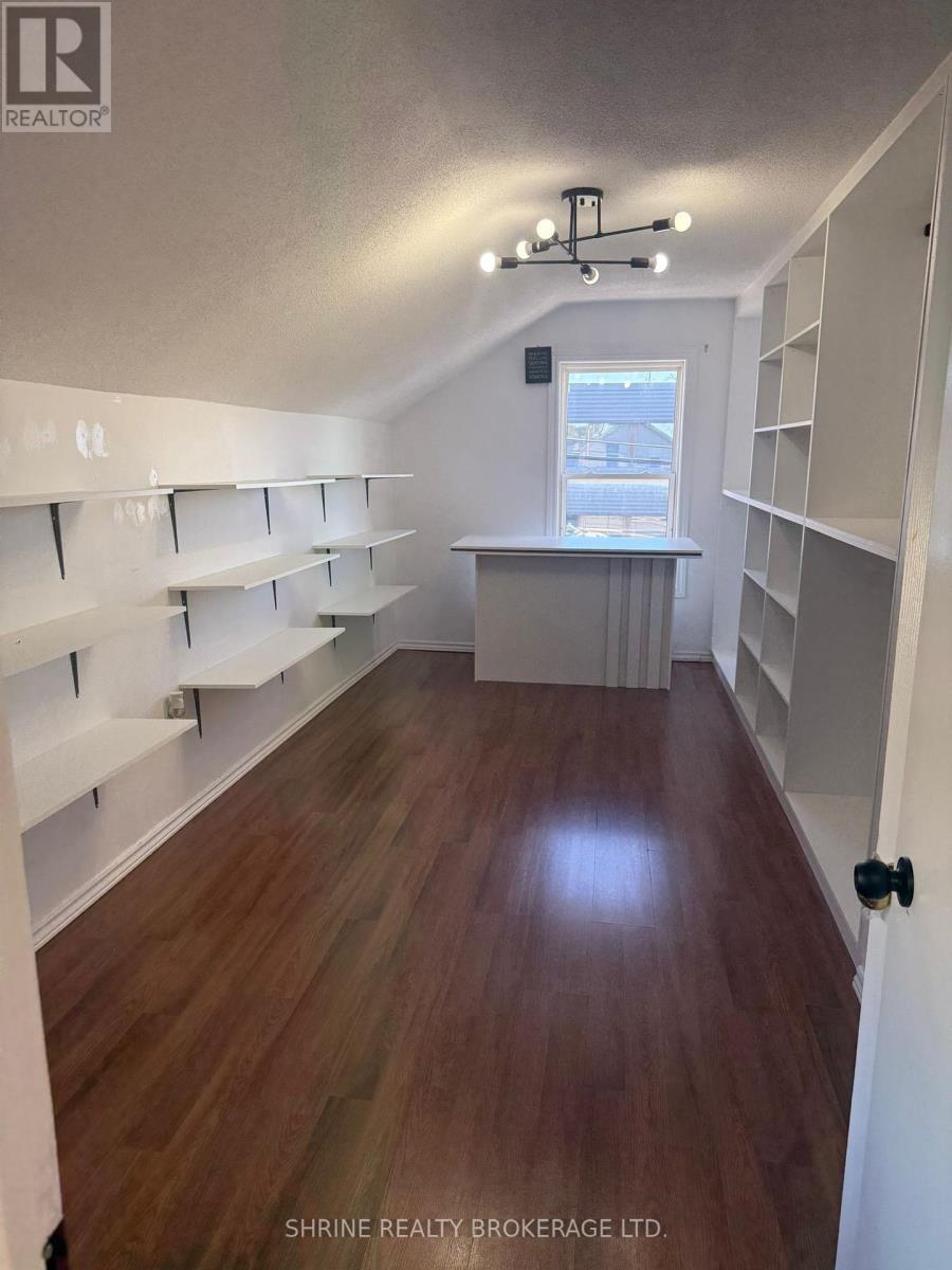 1041 Gainsborough Road, London North, Ontario N6H 5L4 - Photo 9 - X12535012