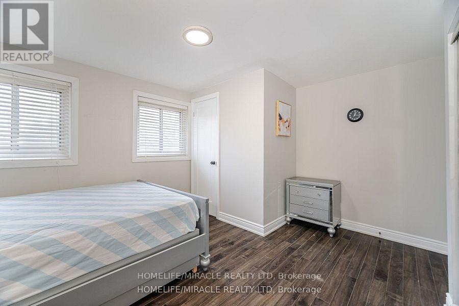 345 Silverstone Drive, Toronto, Ontario  M9V 3J8 - Photo 20 - W12374004