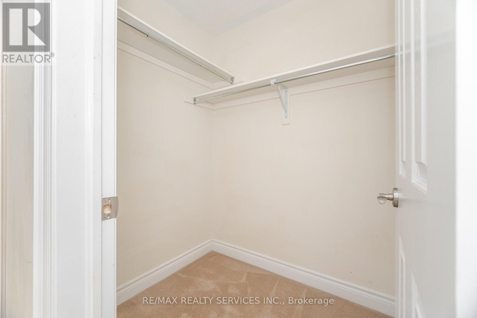 6 Beacon Hill Drive, Brampton, Ontario L6X 0V6 - Photo 33 - W12506636